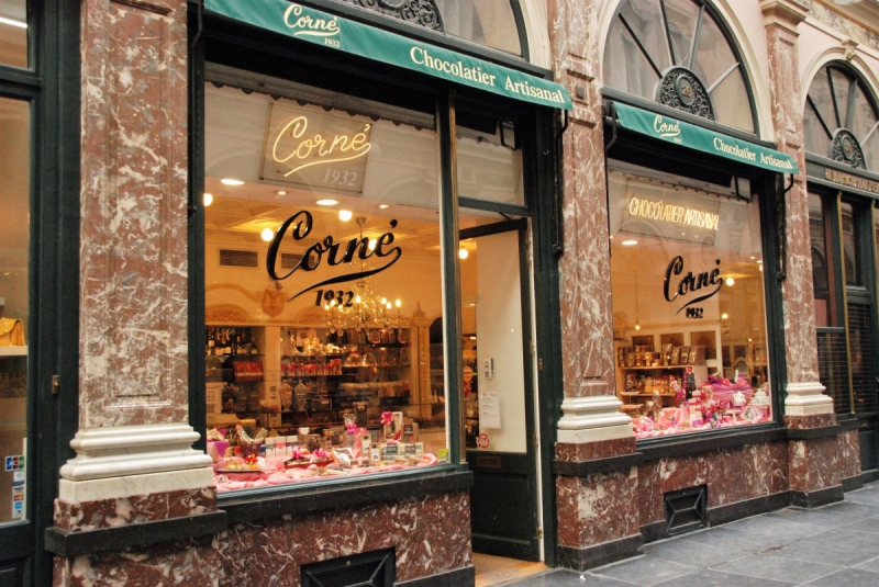 ecommerce-LA ROQUEBRUSSANNE-min_chocolate_chocolaterie_shop_luxury_chic_gallery_brussels_belgium-558146